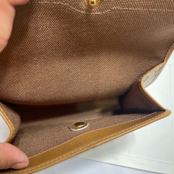 Christian Dior Pouch in Honeycomb design. - Picture 8 of 10